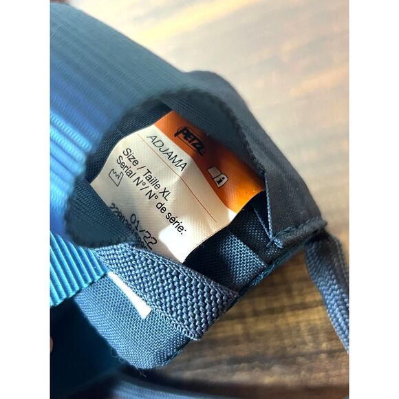 Petzl Adjama Rock Climbing Harness XL Blue Adjustable Type C Belay Loop Great! - Picture 4 of 6